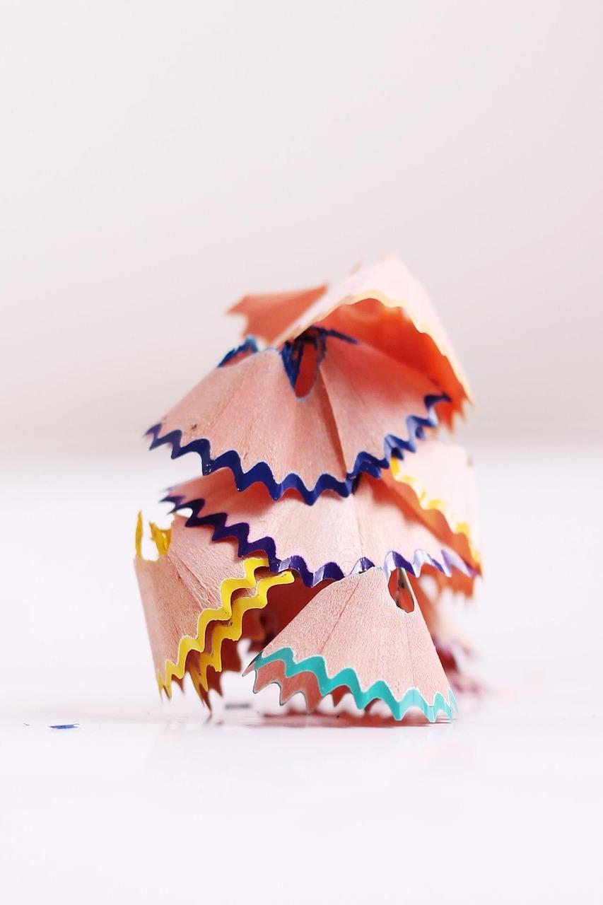 パンくずリストと内部リンクでカテゴリーを補強する 回遊性とSEOを両立させる工夫