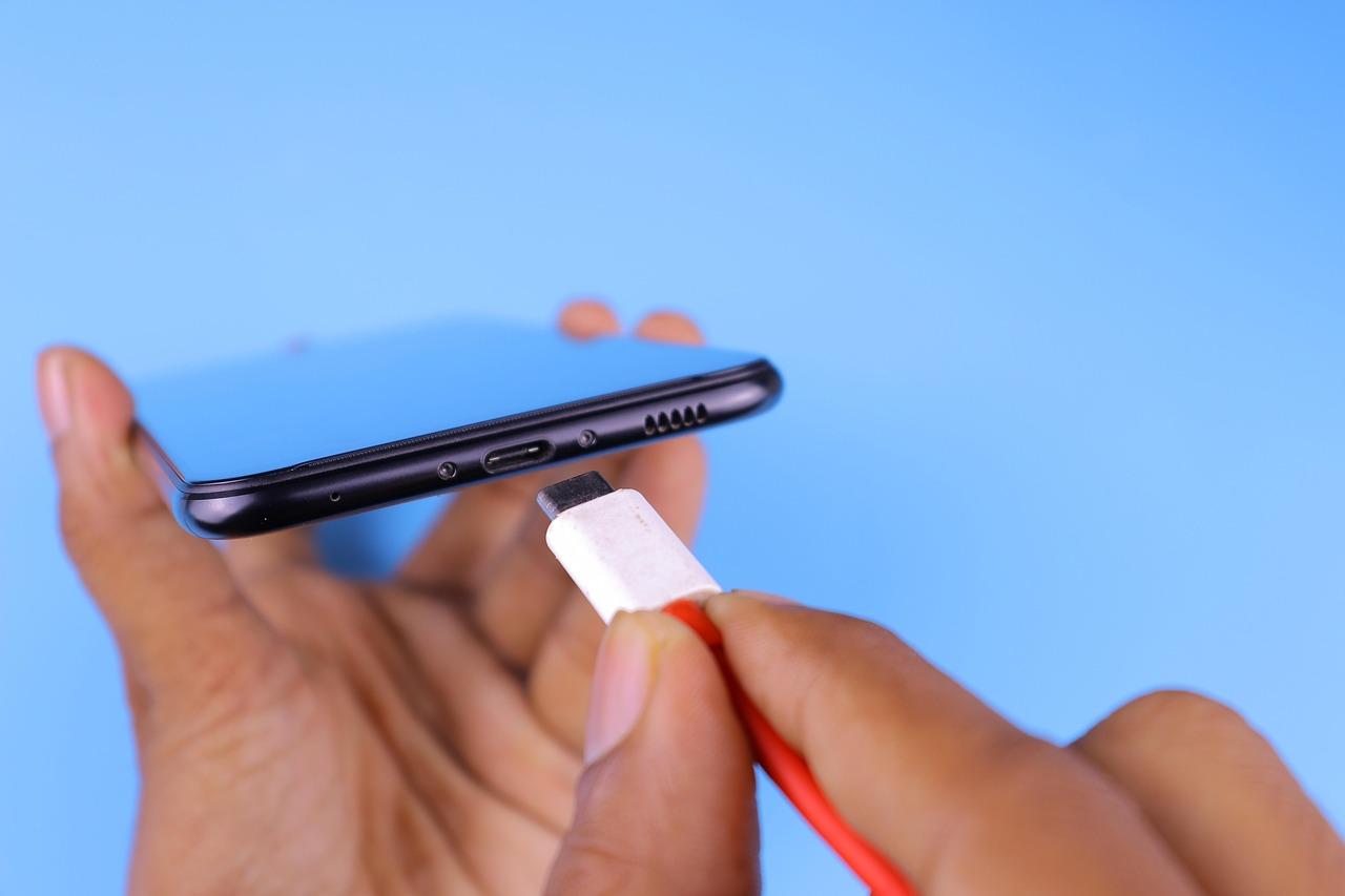 料金体系とコストパフォーマンスを比較⁢ 無料プランと有料プランの選び方